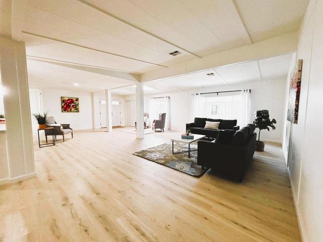 128 Chateau La Salle Drive, San Jose, CA 95111