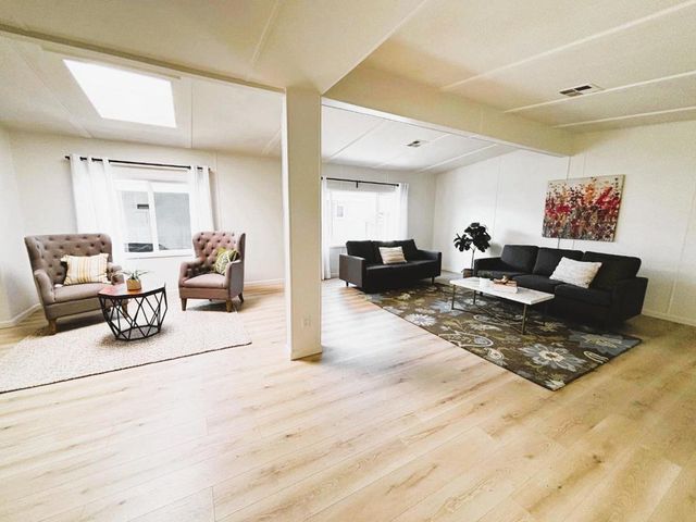 128 Chateau La Salle Drive, San Jose, CA 95111