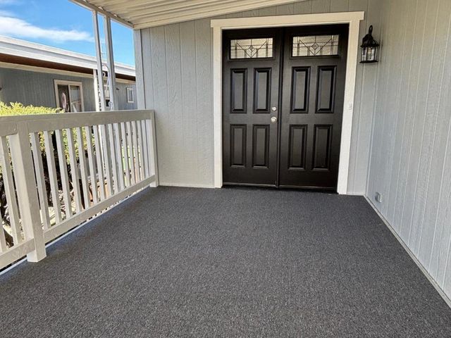 128 Chateau La Salle Drive, San Jose, CA 95111