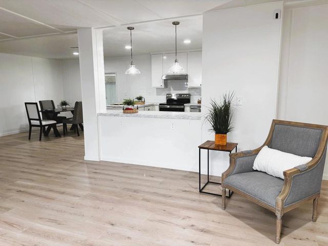 128 Chateau La Salle Drive, San Jose, CA 95111