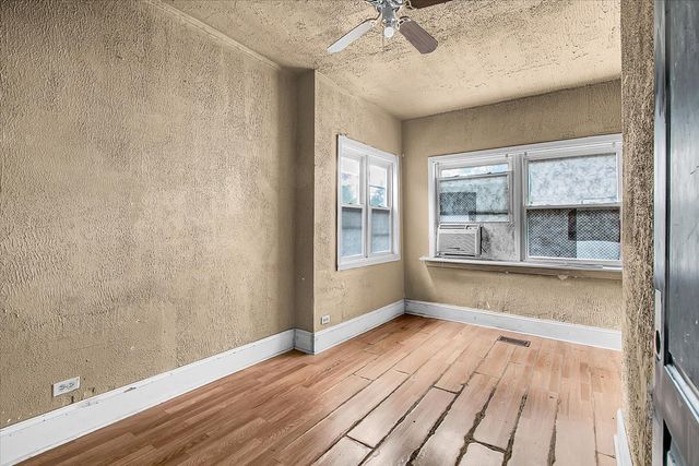 1220 W 109th Place, Chicago, IL 60643