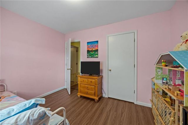 340 Mountainview Road, King, NC 27021
