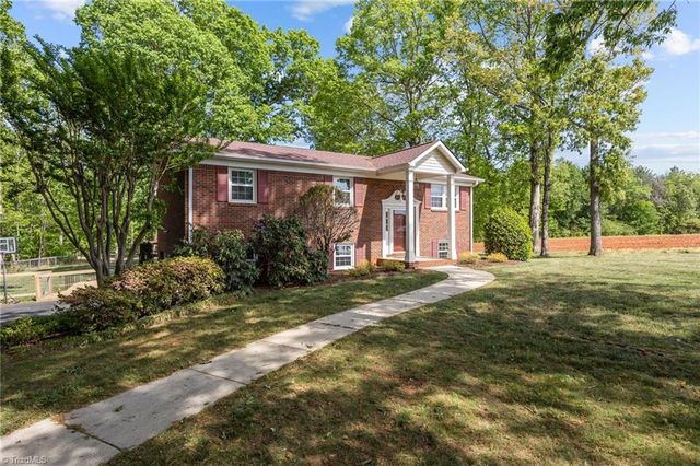 340 Mountainview Road, King, NC 27021
