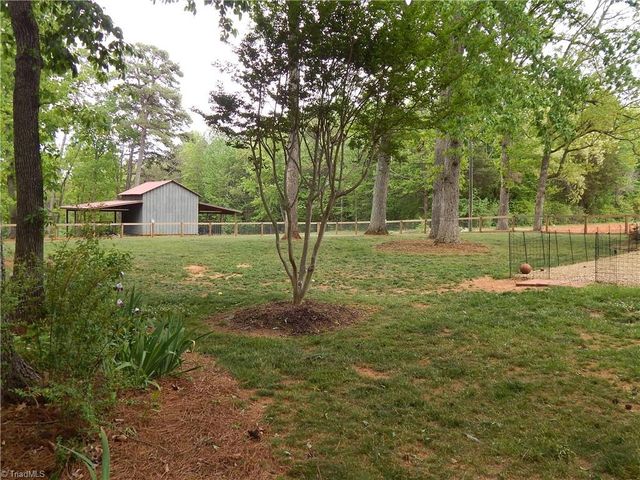 340 Mountainview Road, King, NC 27021