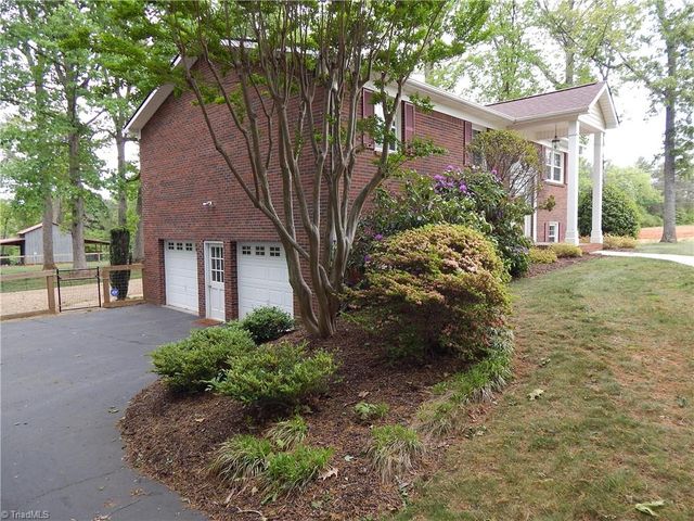 340 Mountainview Road, King, NC 27021