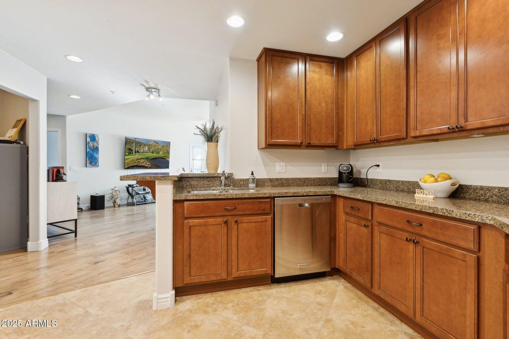 5350 E DEER VALLEY Drive 4267, Phoenix, AZ 85054 — photo 3