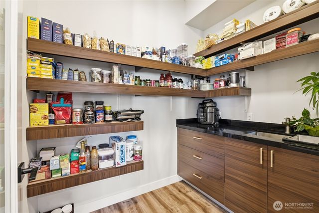 18111 84th Avenue W, Edmonds, WA 98026