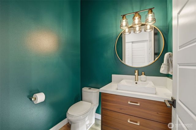 18111 84th Avenue W, Edmonds, WA 98026