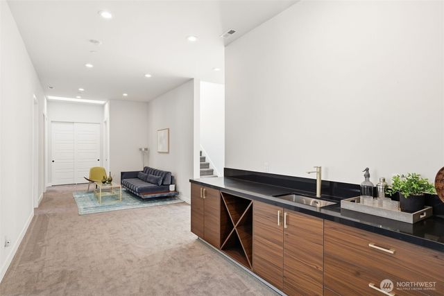 18111 84th Avenue W, Edmonds, WA 98026