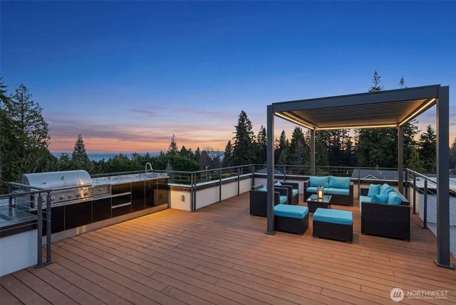 18111 84th Avenue W, Edmonds, WA 98026