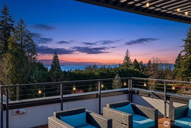 18111 84th Avenue W, Edmonds, WA 98026