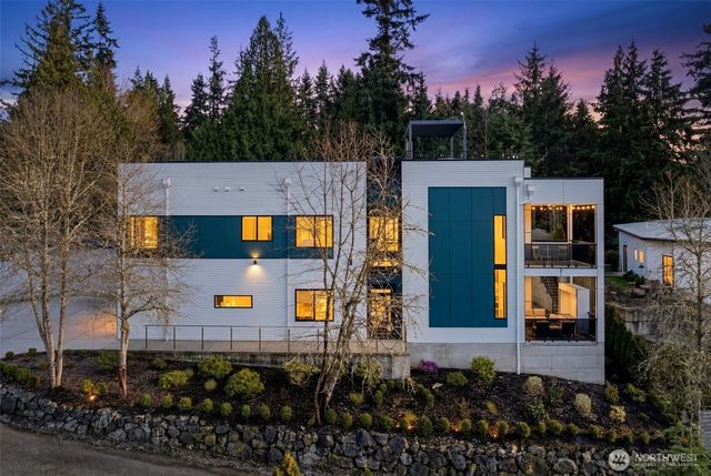 18111 84th Avenue W, Edmonds, WA 98026