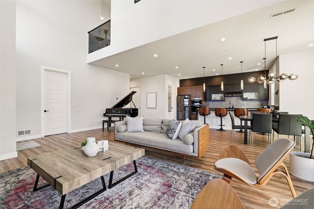 18111 84th Avenue W, Edmonds, WA 98026