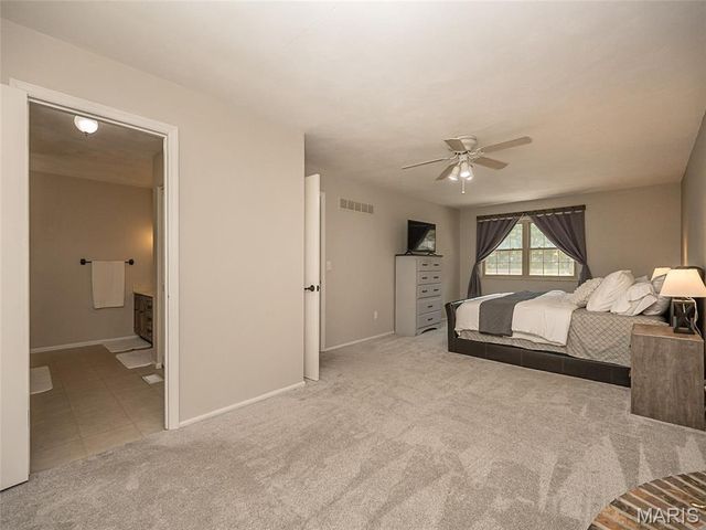 1019 N Smiley Street, O'fallon, IL 62269