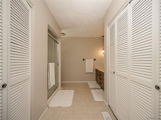 1019 N Smiley Street, O'fallon, IL 62269