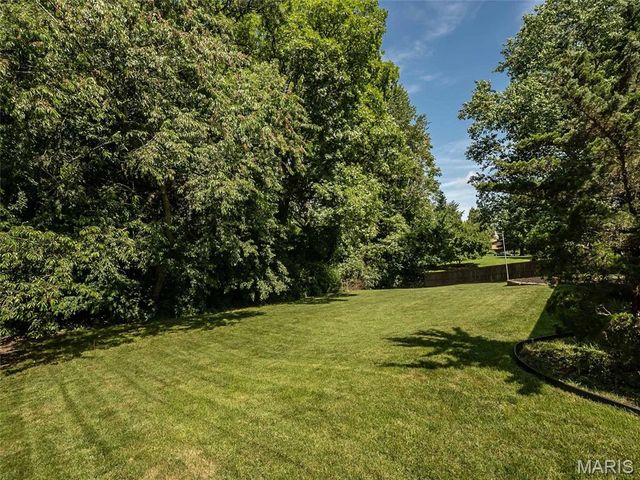 1019 N Smiley Street, O'fallon, IL 62269