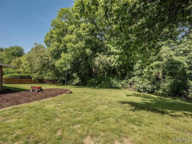 1019 N Smiley Street, O'fallon, IL 62269
