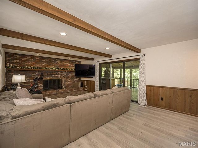 1019 N Smiley Street, O'fallon, IL 62269