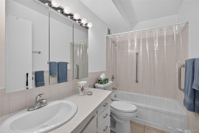 9300 E Center Avenue 1B, Denver, CO 80247