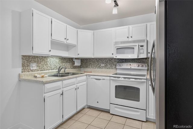 9300 E Center Avenue 1B, Denver, CO 80247