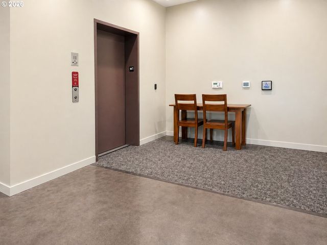 910 Se 42ND Ave 240, Portland, OR 97215