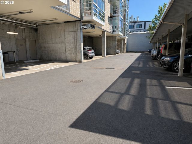 910 Se 42ND Ave 240, Portland, OR 97215