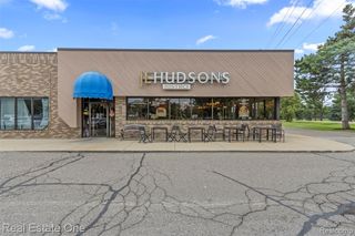 4052 Haggerty Hwy, Commerce Twp, MI 48390