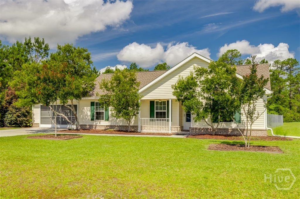 Image 2 of property listing at 107 Rogers Drive, Rincon, GA 31326