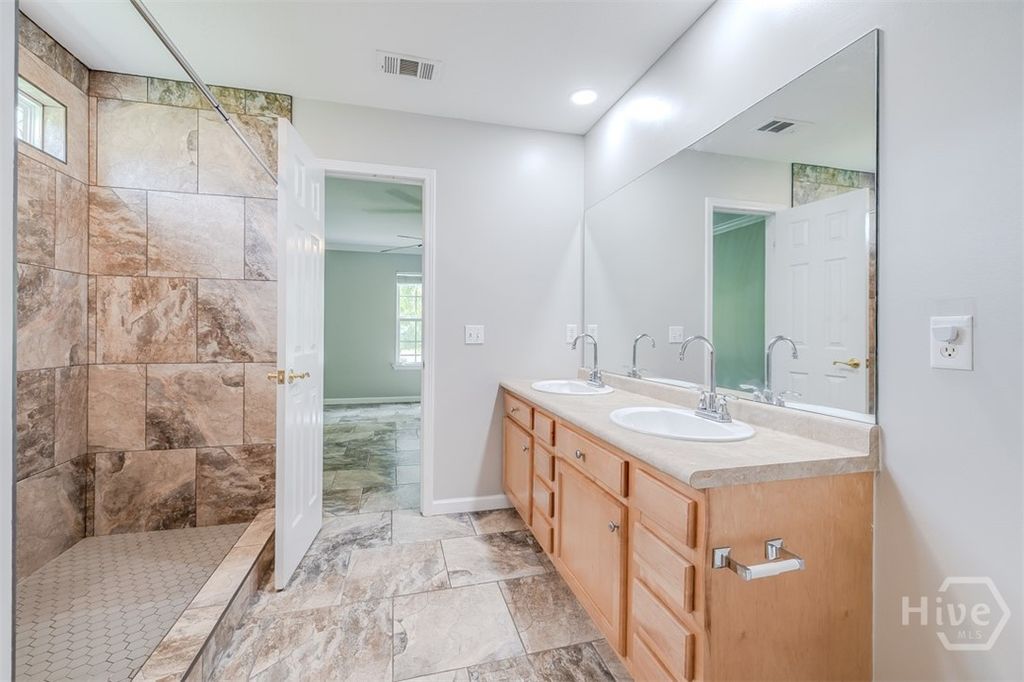Image 21 of property listing at 107 Rogers Drive, Rincon, GA 31326