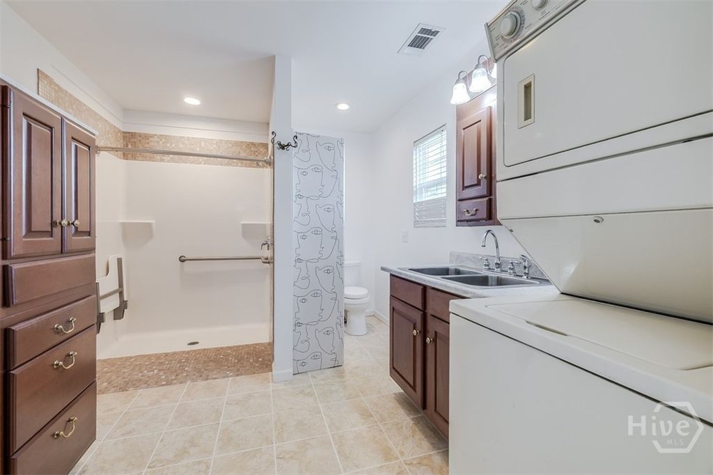 Image 47 of property listing at 107 Rogers Drive, Rincon, GA 31326