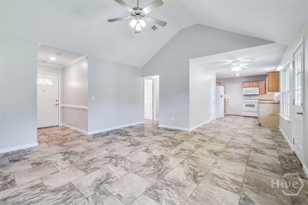 Image 9 of property listing at 107 Rogers Drive, Rincon, GA 31326