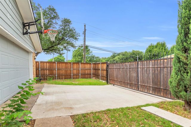 1901 Paxton Drive, Carrollton, TX 75007