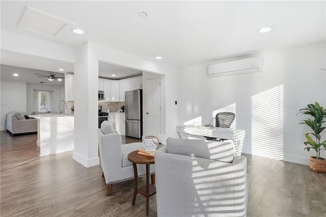 1481 Chapel Hill SW Lane, Marietta, GA 30008