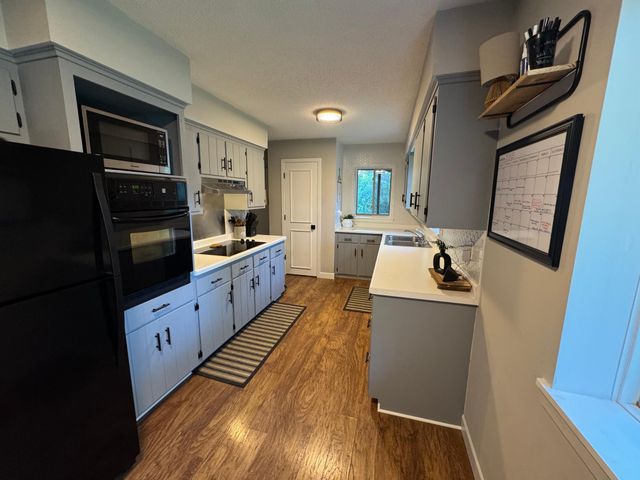 901 22nd Avenue SW, Austin, MN 55912