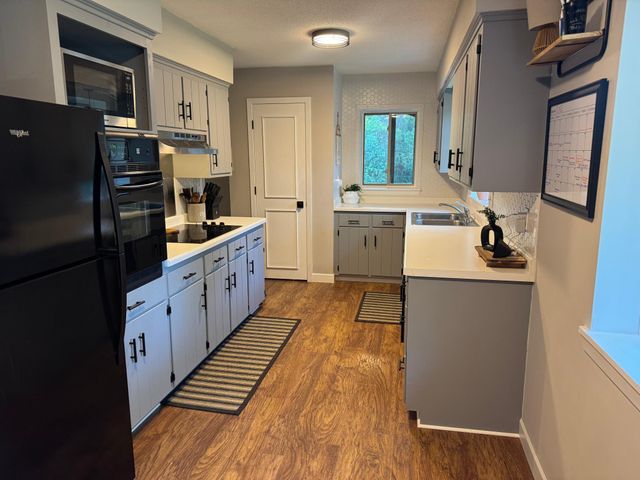 901 22nd Avenue SW, Austin, MN 55912