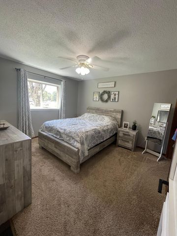 901 22nd Avenue SW, Austin, MN 55912