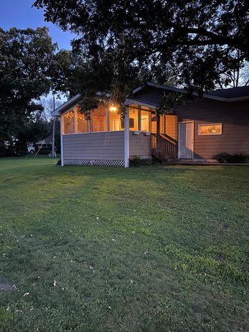 901 22nd Avenue SW, Austin, MN 55912