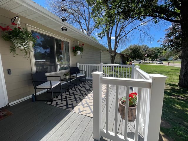 901 22nd Avenue SW, Austin, MN 55912