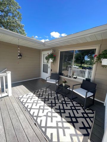 901 22nd Avenue SW, Austin, MN 55912
