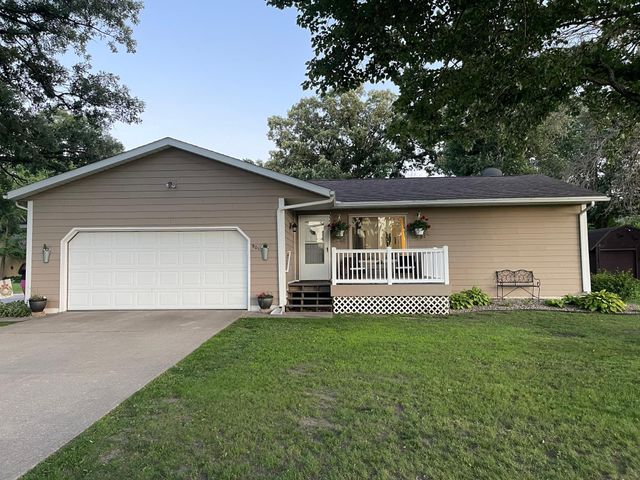 901 22nd Avenue SW, Austin, MN 55912