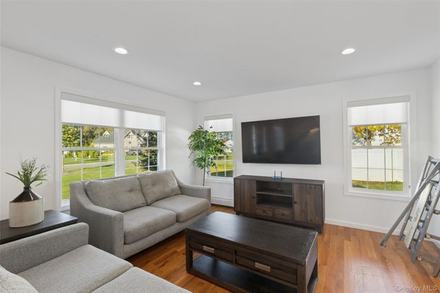 16 Mastro Court, Baiting Hollow, NY 11933