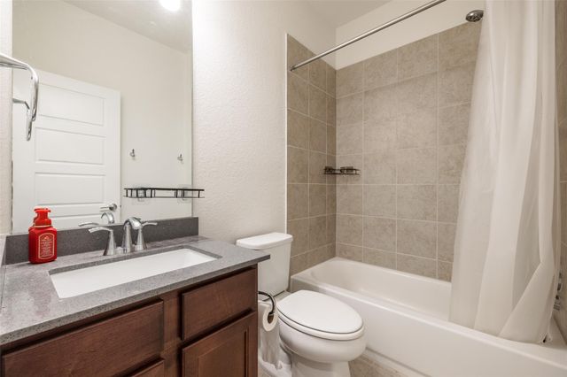 1705 Roseburg DR 21, Austin, TX 78754