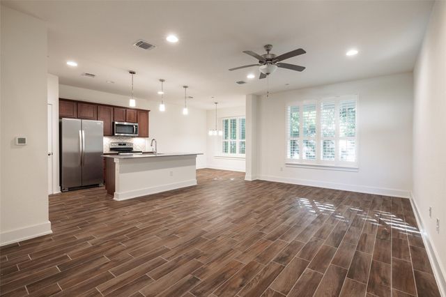 1705 Roseburg DR 21, Austin, TX 78754