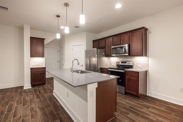 1705 Roseburg DR 21, Austin, TX 78754