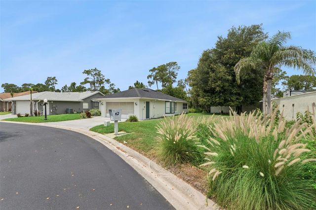 472 SWEETWATER WAY, Haines City, FL 33844