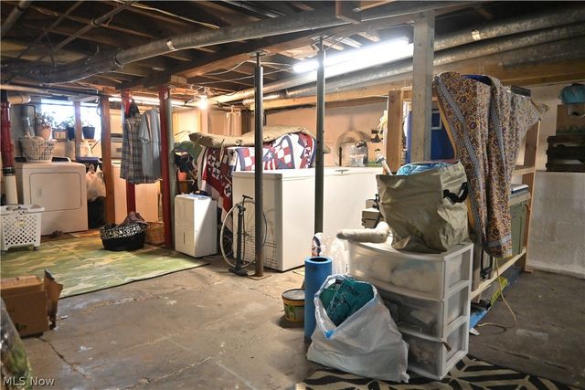 206 S Eagle Street, Geneva, OH 44041