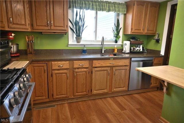 206 S Eagle Street, Geneva, OH 44041