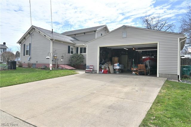 206 S Eagle Street, Geneva, OH 44041
