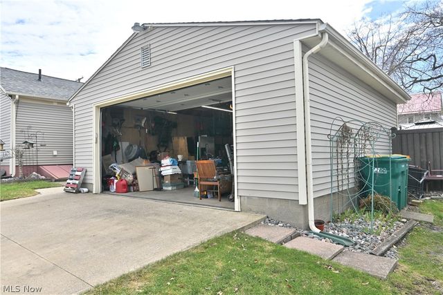206 S Eagle Street, Geneva, OH 44041