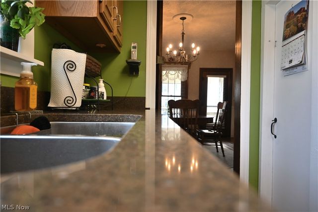 206 S Eagle Street, Geneva, OH 44041